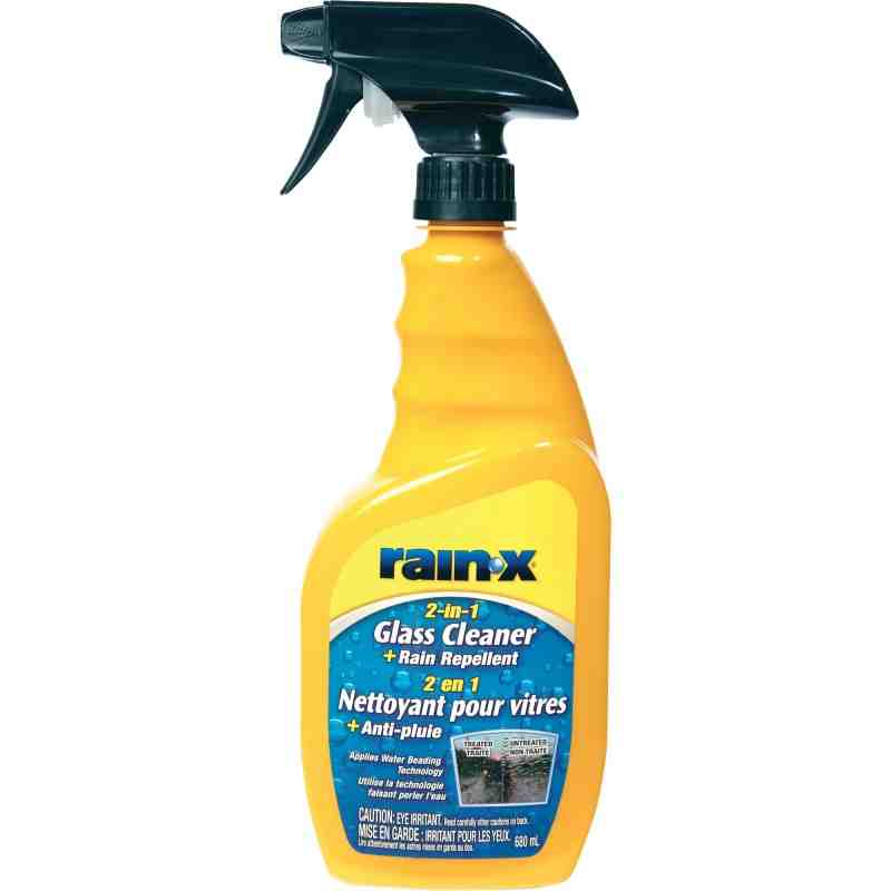 RAIN-X  2-in-1 Glass Cleaner with Rain Repellent Format: 680 ml Container Type: Trigger Bottle